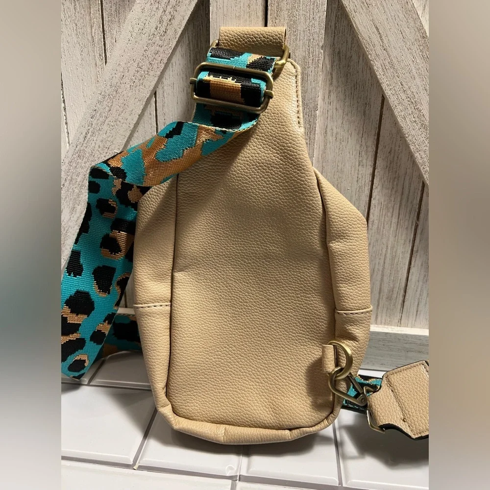 Beige Crossbody Bag with Teal Leopard Strap